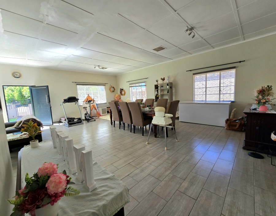 3 Bedroom Property for Sale in Douglas Northern Cape